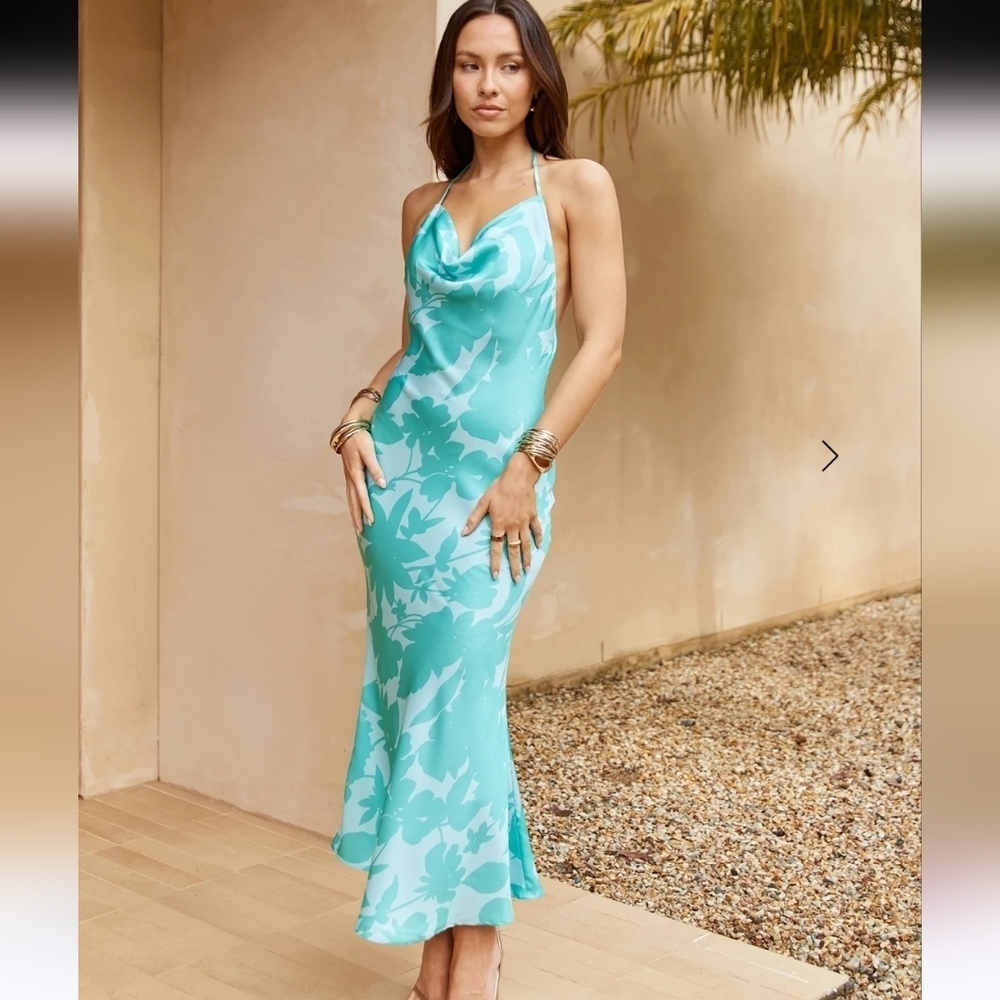 Fortunate One Sweet Autumn Leaves Satin Halter Maxi Dress Sage Size L NWT